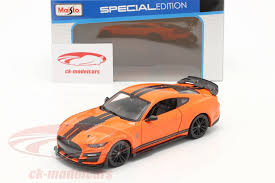 Entdecke auch ford mustang zum verkauf! Maisto 1 24 Ford Mustang Shelby Gt 500 Baujahr 2020 Orange Schwarz 31532 Modellauto 31532 090159315322