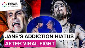 Jane’s Addiction cancel tour,