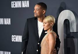 Willow made me do it because it was time to let go but … my 50's are bout to be divinely lit with this shed, pinkett smith, who's turning 50 in september, captioned a post shared on instagram on monday. Red Table Talk Jada Pinkett Smith Redet Jetzt Ganz Offen Uber Ihre Affare