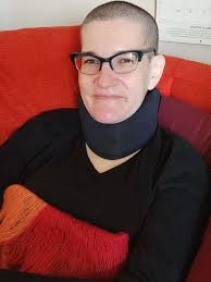 Quem é April Hubbard? Conheça artista que decidiu fazer eutanásia aos 40  anos