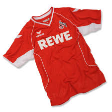 Besucht unseren onlineshop oder unseren laden auf der breite str.36 in köln. Pin Auf Fc Fanshop