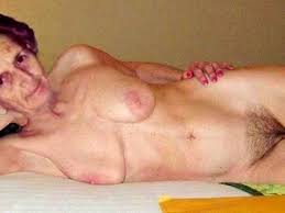 Grâce au soleil, nous avons pu faire une longue promenade sur la butte aux lapins, nous avons pu manger sur la. Mamie Et Papi Au Lit Porno Ruenu Com