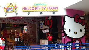 From making a hello kitty characters beaded coaster until riding a hello kitty carousel cup! Hello Kitty Town Tlc My