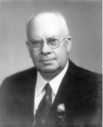 Peter Osborne MBE 1921-2022 first President of Walled Towns Friendship  Circle 1989-2000, President for Life of European Walled Towns and Patron of  Walled Towns Heritage; died peacefully today. So many memories!