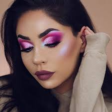 This look is EVERYTHING 😍💙 dianamaria_mua used the Identity palette from  our Colour Theory collection and we are shook 🙌 #beautybay Find out more:  bit.ly/2QkdbeD