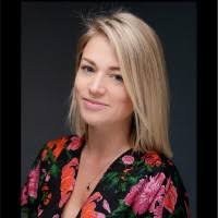 300+ "Emma Pearson" profiles