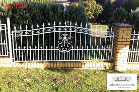 Zaune Aus Schmiedeeisen Gallerie Schmiedeeiserne Zaune Zaun Schmiedeeisen