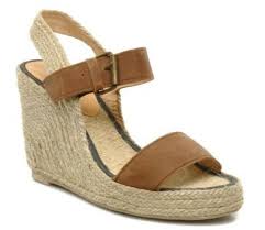 Epingle Sur Sandales Compensees