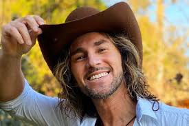 Arriba los corazones": Juan Javier de Loncomilla viene a subir el ánimo a  punta de rancheras