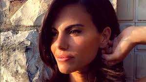 La conduttrice sta per chiudere questa stagione televisiva, segnata da gossip, ma anche da grandi. Bianca Guaccero Pizzicata Con L Ex Fidanzato