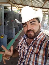 Daniel Almaguer Oficial