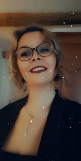 Berenice BLASER (BLASER), 47 ans (SAINT JULIEN DU SAULT, SENS)