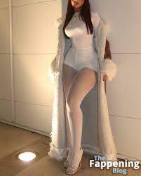 laurgmzz  angeL  angelgmzz Nude Leaks Photo 30 | TheFappening