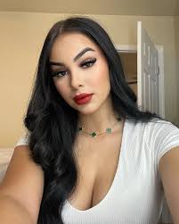 Lucia Carmen Alba (@luciacaralba) • Instagram photos and videos