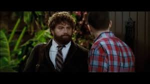 Zach galifianakis nasce a wilkesboro, nella carolina del nord, il 1º ottobre del 1969 da harry galifianakis, un venditore d'olio da riscaldamento statunitense, suo padre ha genitori greci originari dell'isola di creta, e di mary frances cashion, un'attivista statunitense di origini scozzesi, irlandesi, francesi, inglesi e gallesi, gestrice di un centro comunitario per le arti. Zach Galifianakis Italia Scena Finale Parto Col Folle Facebook