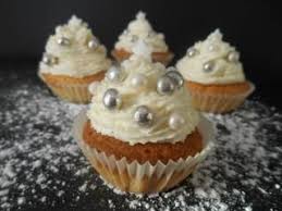 Cupcakes D Anniversaire A La Vanille Et Au Nutella Recette Ptitchef Recette Recette Cupcake Recette Dessert Cupcakes A La Vanille
