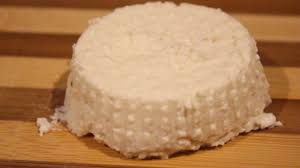 Unica raccomandazione nella scelta è prendiamo allora 1 litro di latte fresco e lo portiamo a 85/90° di temperatura. Ricotta Fatta In Casa Con Succo Di Limone Youtube