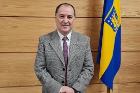 Dr. Raúl Alcántara Dufeu es electo como Decano de la Facultad de  Odontología - Noticias UdeC