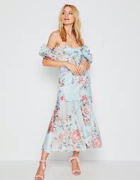 I realised this when i was planning my wedding. What To Wear To A Garden Wedding The Ultimate Guide