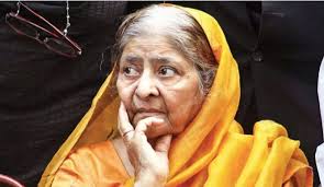 Zakia Jafri Ji was an unshakable voice of truth against power. For decades,  she fought not just for justice, but for truth, dignity and the very soul  of our democracy! Her strength