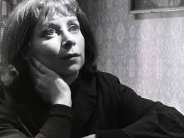 Angela Crow's Instagram, Twitter & Facebook