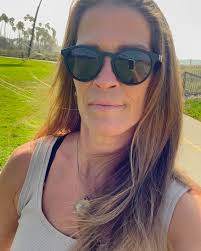 My favorite adventures in life are when I am able to combine work, travel,  fun and connection, and do so in the 3 areas of my passions: health,  freedom and education. , Speaking at @yaf_ ‘s Middle ...