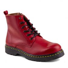 Martens, version cuir ou vegan. Boots Rouges Cuir Zip Lateral Femme Orlando A Prix Degriffe