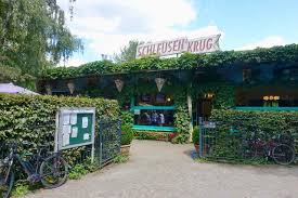 Hier finden sie alle berliner gartenlokale und biergärten in den stadtteilen mit adresse und öffnungszeiten. Biergarten Im Tiergarten Berlin Peterstravel
