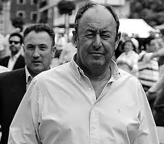 En julio de 2018 el mayor desguace de coches de europa, la torre, propiedad de luis miguel rodríguez, era declarado en concurso de acreedores.el motivo: Desguaces La Torre Propiedad De Luis Miguel Economia El Mundo