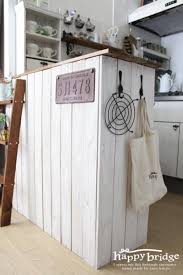 シンプルでどこでも手に入りやすく 比較的安価で売っていることから 使い勝手のいい カラーボックス でもシンプル過ぎて少しさみしい と自分で手を加える人が増えているようです そんなdiyの達人たちから学ぶ 簡単diy特集です インテリア 収納 インテリア