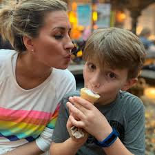 Christmas 2019 in Nashville, #thatsawrap ‼️2020, #fastenyourseatbelt  ‼️‼️‼️‼️💪♥️🙏🏻🙌🎉