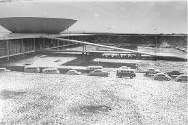bɾaˈziljɐ) is the federal capital of brazil and seat of government of the federal district. Inverno Rigoroso Veja Como Foi O Dia Em Que Nevou Em Brasilia Curta Mais