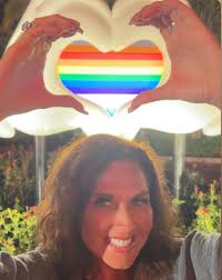 🌈 Hope you all are enjoying Pride Month! To all the bright young creatives  and artists out there—keep being true to yourself 💯and doing what you  love. When you're proud from the