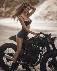 Instagram Post By Photografy Dec 21 2019 At 1 11pm Utc Motorbike Girl Hot Bikes Cafe Racer Girl