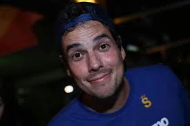 Empresário Rafael Lago comemora aniversário com amigos no Bar Responsa