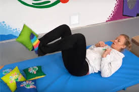 Kinder und jugendliche surfen nicht nur am heimischen pc. Mitmachvideos 5 Ubungen Fur Kinder Zum Austoben Zu Hause
