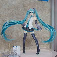 How To Make An Interesting Art Piece Using Tree Branches Ehow Aurora Sleeping Beauty Interesting Art Art