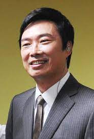 Peng fei wang is a businessperson who has been the head of 6 different companies and currently is chairman for wuhu conch property management co. Yi Jian Mei Song Wikipedia