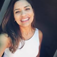 Karla Cunha (@KarlaaCunha)