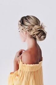 The Light Yellow Flowing Off The Shoulder Cute Hair Hair Styles Long Hair Styles Hair Inspiration