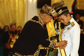 Dato diberikan oleh seorang pemimpin negeri yang tidak dipilih oleh badan perundangan negeri. What Is A Dato In Malaysia