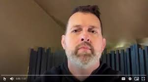 Many songwriters struggle to build meaningful relationships in the music  business. SongwritingPro.com helps songwriters write like a pro, do  business like a pro and CONNECT to the pros so they can ...