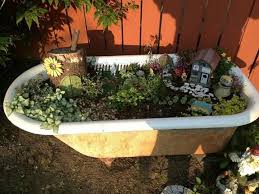 Fairy Garden In Recycled Tub Alte Badewanne Badewanne
