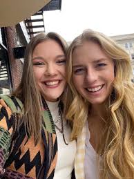 Miriam Hoffman (@miriamrosah)