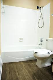 Bathroom renovations might be the most challenging of undertakings for the intrepid interior designer, but bathtub surrounds can help simplify the task in a big way. Tub Surrounds Lovetoknow
