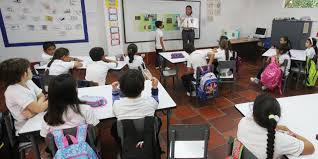 En la ciudad de buenos aires también adoptaron medidas al respecto. Tras Encuesta 149 Colegios Del Valle No Vuelven A Clases Presenciales Cali Colombia Eltiempo Com