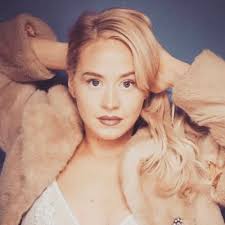 Harriet Carr (@harriet_carr)