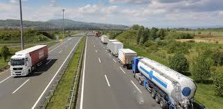 Wer im adac ist, kann dort aber auch bei der passenden abteilung anrufen, und bekommt ein ähnliches schriftstück mit der selben aussage. Neues Lkw Fahrverbot In Slowenien Verkehrsrundschau De