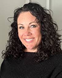 Amanda Breeden's Instagram, Twitter & Facebook