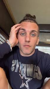 Anyone know him??? We had amazing ft for hours for nights in a row!!! Then  he refused to meet me!!! He's either taken or gay 😂 why spend hours  getting to know